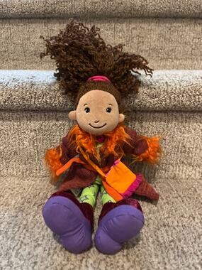 Groovy Girls Solana doll